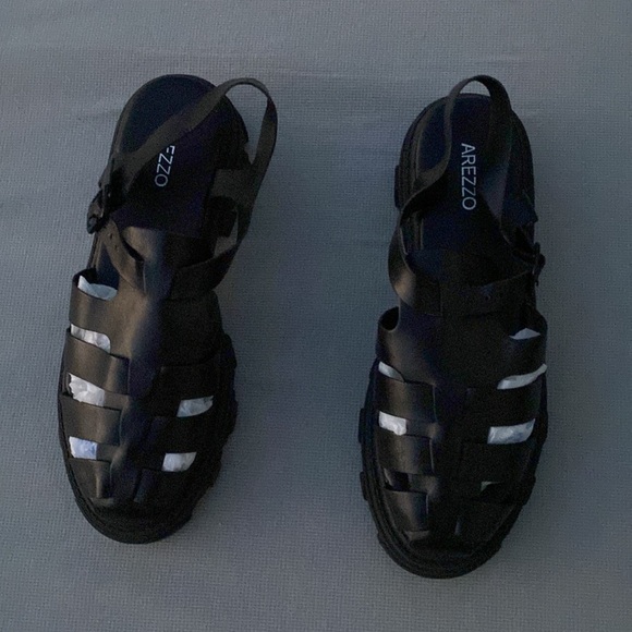 Black Leather Tractor Sandal with Livia Straps Size 39 (L -10) - Picture 2 of 8